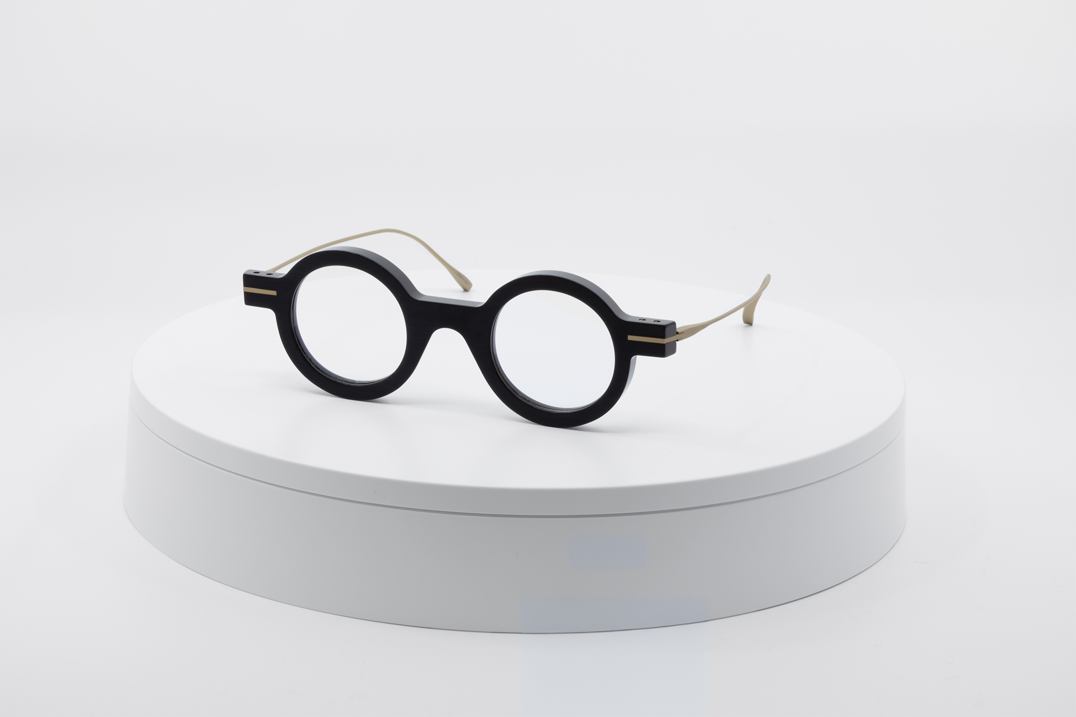 Oct·42 — Black Gold Opaque angled